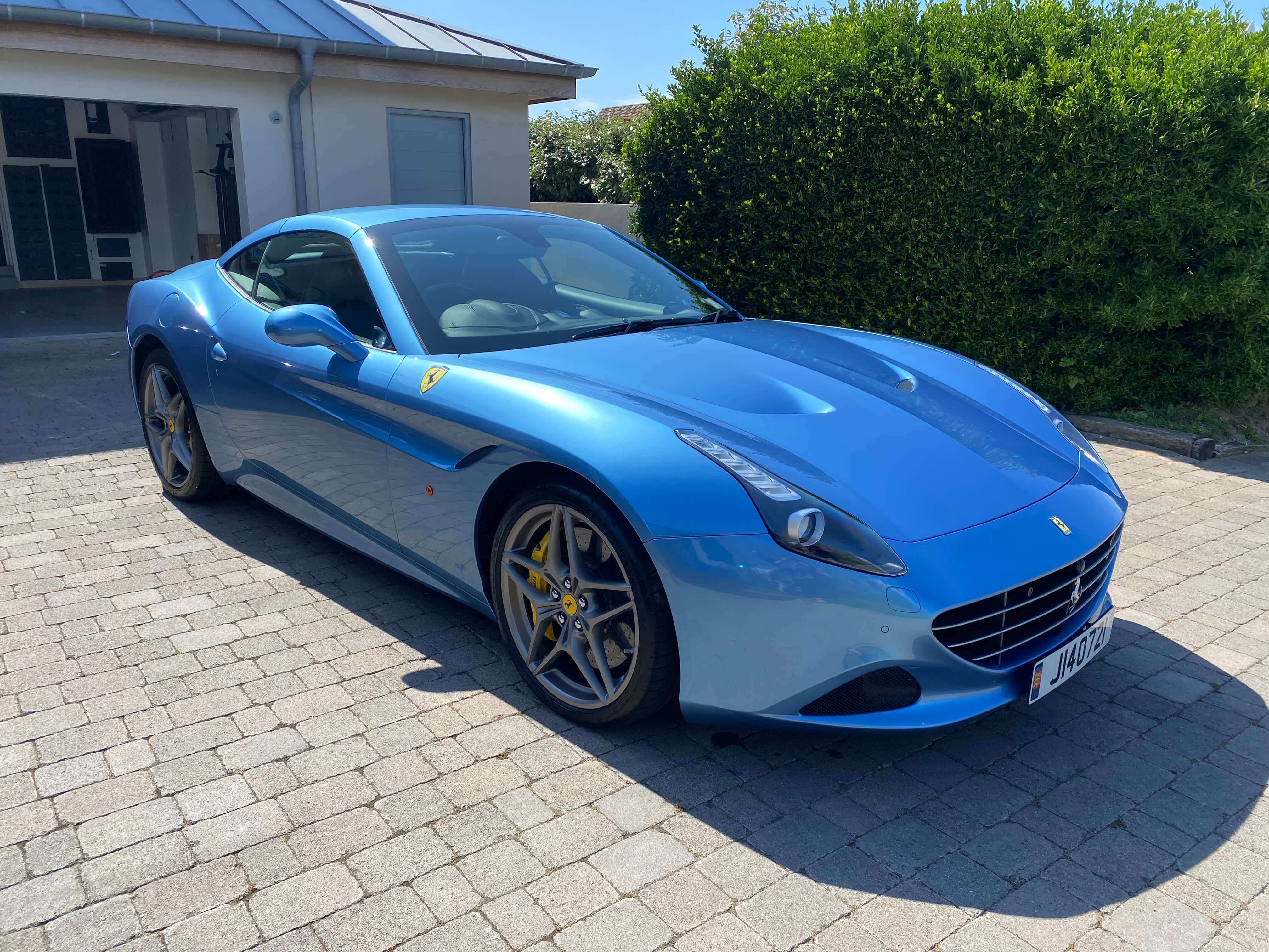 Ferrari California T